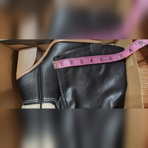 Yoki Stacked Heel Cowboy Boots size 9 - Picture 6 of 15